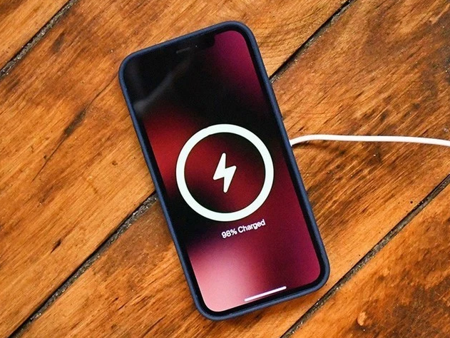 红山街道苹果手机维修分享iPhone 12可以随便充电吗 